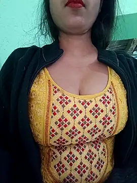 Snapshot of Kavita_ji chatting on 11.18.25 Kavita ji online show from 11.18.25