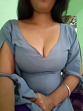 Snapshot of Kavita_ji chatting on 11.21.25 Kavita ji online show from 11.21.25