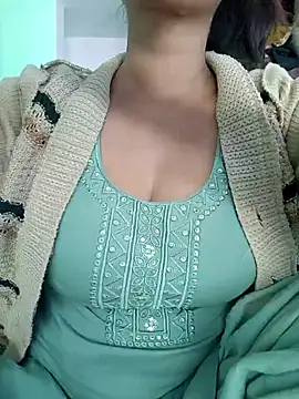 Snapshot of Kavita_ji chatting on 12.05.25 Kavita ji online show from 12.05.25