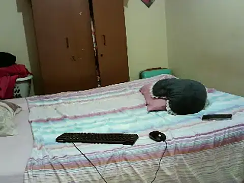 Snapshot of HOTBIGMELONSxx chatting on 02.26.25 HOTBIGMELONSxx online show from 02.26.25