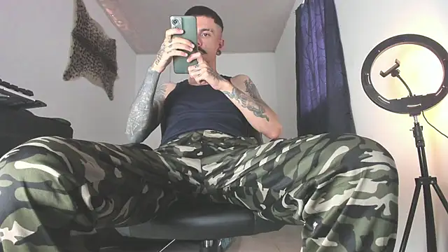 Aaron BigDickxxx online show from 07.30.26