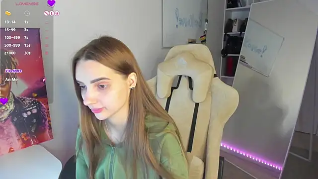 Snapshot of __SilviaAbby__ chatting on 12.31.24   SilviaAbby   online show from 12.31.24