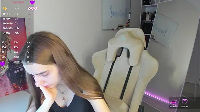 Snapshot of __SilviaAbby__ chatting on 01.03.25   SilviaAbby   online show from 01.03.25