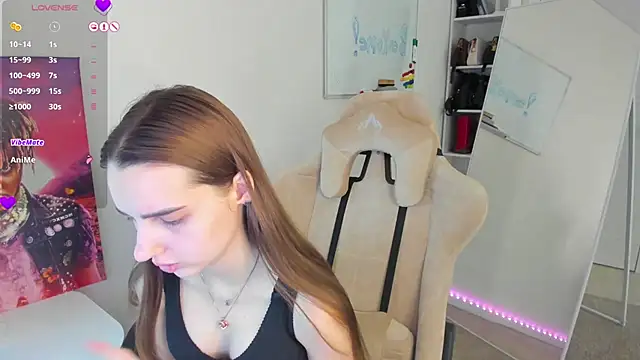 Snapshot of __SilviaAbby__ chatting on 01.05.25   SilviaAbby   online show from 01.05.25