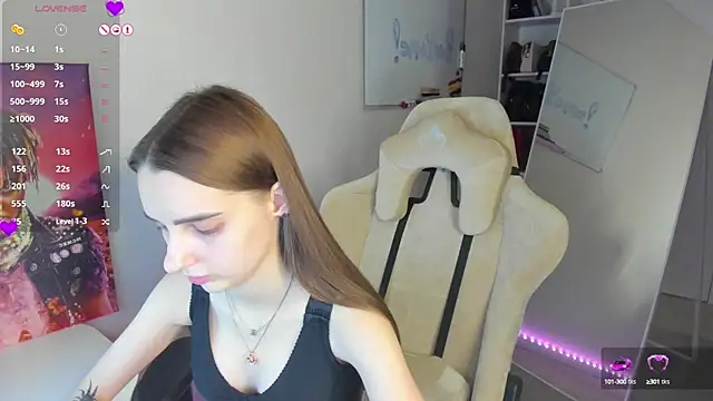 Snapshot of __SilviaAbby__ chatting on 01.06.25   SilviaAbby   online show from 01.06.25