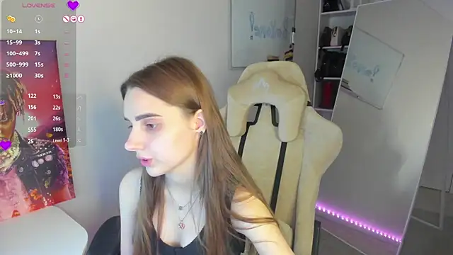 Snapshot of __SilviaAbby__ chatting on 01.07.25   SilviaAbby   online show from 01.07.25