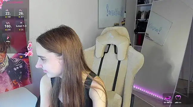 Snapshot of __SilviaAbby__ chatting on 01.09.25   SilviaAbby   online show from 01.09.25