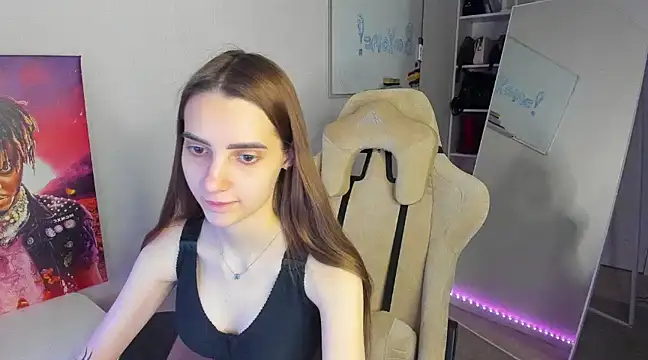 Snapshot of __SilviaAbby__ chatting on 01.13.25   SilviaAbby   online show from 01.13.25