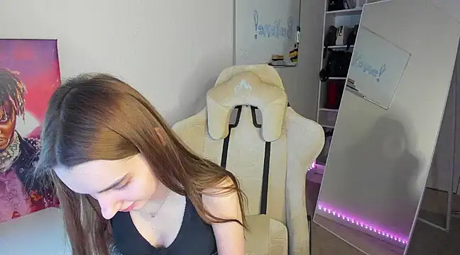 Snapshot of __SilviaAbby__ chatting on 01.13.25   SilviaAbby   online show from 01.13.25