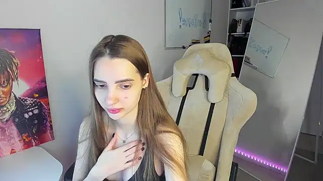 Snapshot of __SilviaAbby__ chatting on 01.26.25   SilviaAbby   online show from 01.26.25