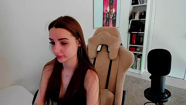 Snapshot of __SilviaAbby__ chatting on 03.01.25   SilviaAbby   online show from 03.01.25