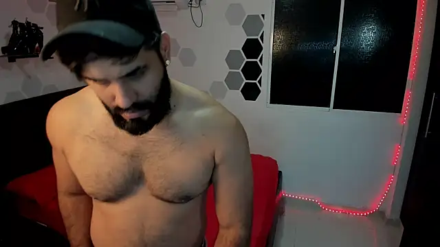 Snapshot of eda_karim chatting on 01.14.25 eda karim online show from 01.14.25