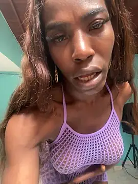 Snapshot of Richchocolatesweet_ chatting on 03.21.25 Richchocolatesweet online show from 03.21.25