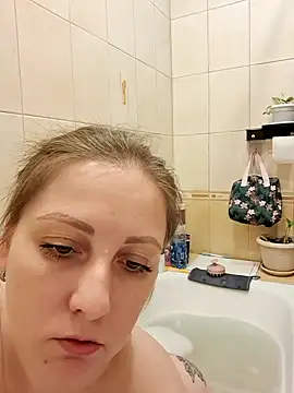 Snapshot of Sakura_Green chatting on 01.10.25 Sakura Green online show from 01.10.25