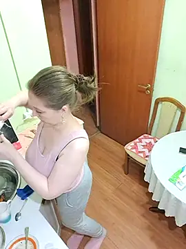 Snapshot of Sakura_Green chatting on 03.08.25 Sakura Green online show from 03.08.25