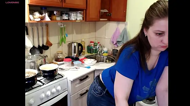 Snapshot of Sakura_Green chatting on 03.18.25 Sakura Green online show from 03.18.25