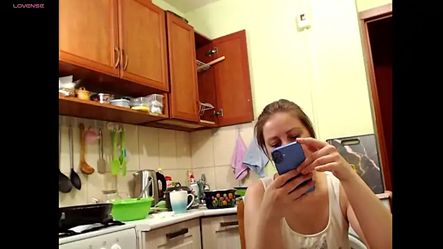 Snapshot of Sakura_Green chatting on 03.22.25 Sakura Green online show from 03.22.25