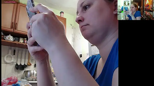 Snapshot of Sakura_Green chatting on 09.20.25 Sakura Green online show from 09.20.25