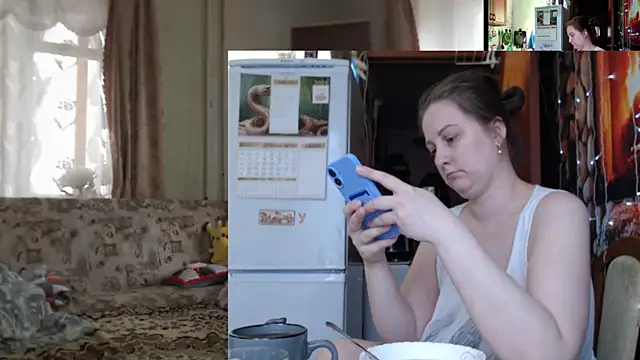 Snapshot of Sakura_Green chatting on 10.31.25 Sakura Green online show from 10.31.25