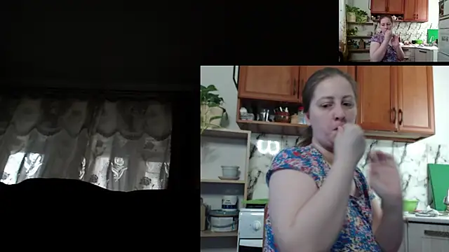 Snapshot of Sakura_Green chatting on 11.23.25 Sakura Green online show from 11.23.25