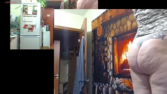 Snapshot of Sakura_Green chatting on 12.21.25 Sakura Green online show from 12.21.25