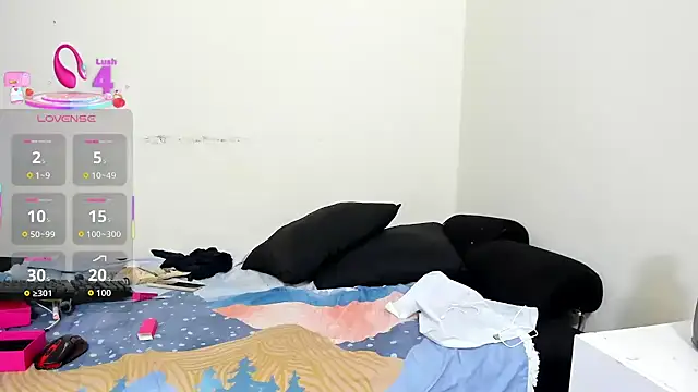 Snapshot of KASSANDRA_NIGHT chatting on 09.23.25 KASSANDRA NIGHT online show from 09.23.25