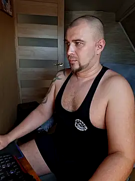 Snapshot of Foxyshaved chatting on 03.28.26 Foxyshaved online show from 03.28.26