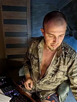 Foxyshaved online show from 06.10.26