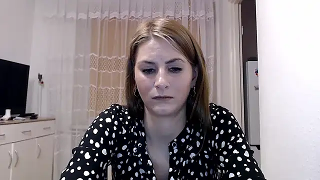 Snapshot of DagmarieFlirt chatting on 12.29.24 DagmarieFlirt online show from 12.29.24