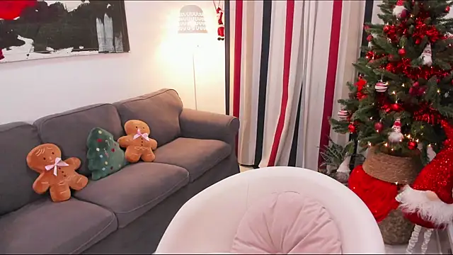 Snapshot of Raychell_Black chatting on 12.19.25 Raychell Black online show from 12.19.25