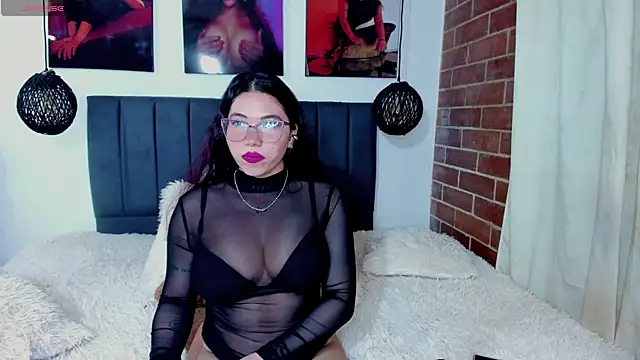 kyliejenner hot online show from 06.04.26