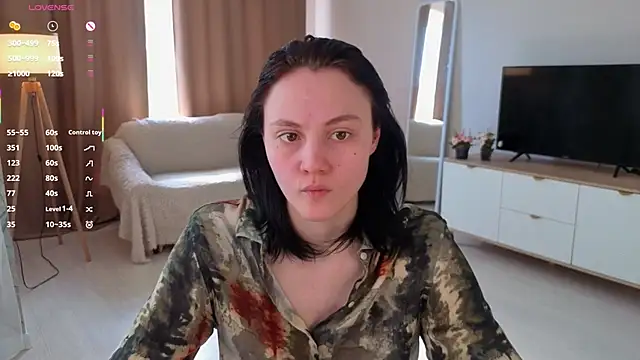 Snapshot of MaryCoopeer chatting on 05.01.26 MaryCoopeer online show from 05.01.26