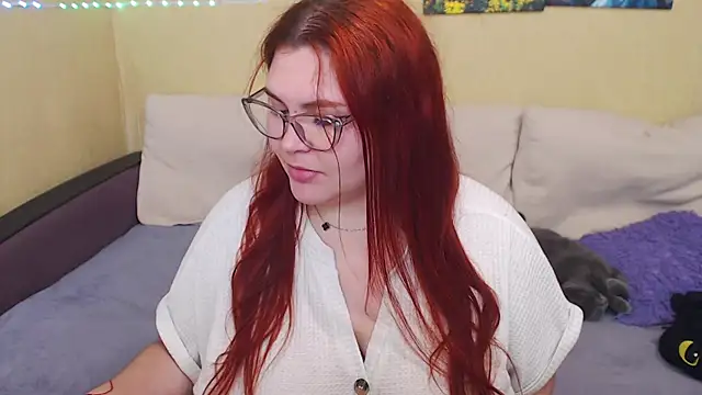 JuliaKeln online show from 10.08.25