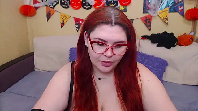 JuliaKeln online show from 10.25.25