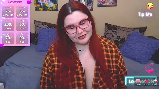 JuliaKeln online show from 04.28.26