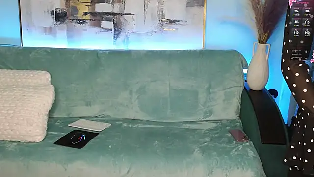 Snapshot of HoneyGirl55 chatting on 02.22.25 HoneyGirl55 online show from 02.22.25