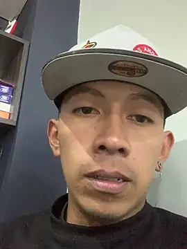 Snapshot of Chocolatito26 chatting on 02.18.25 Chocolatito26 online show from 02.18.25