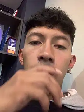 Snapshot of Chocolatito26 chatting on 02.21.25 Chocolatito26 online show from 02.21.25