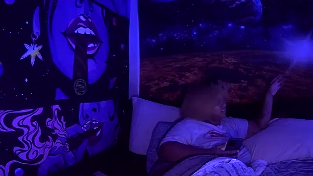 Snapshot of AutumnHart chatting on 12.10.24 AutumnHart online show from 12.10.24