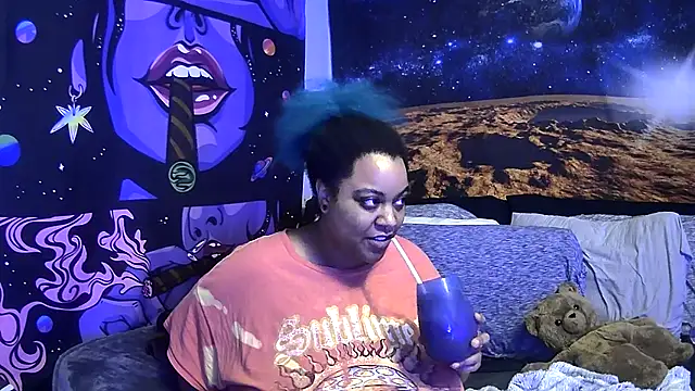 Snapshot of AutumnHart chatting on 12.25.24 AutumnHart online show from 12.25.24