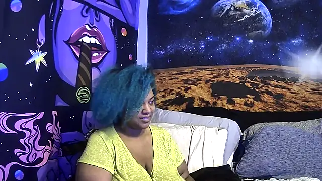 Snapshot of AutumnHart chatting on 01.02.25 AutumnHart online show from 01.02.25