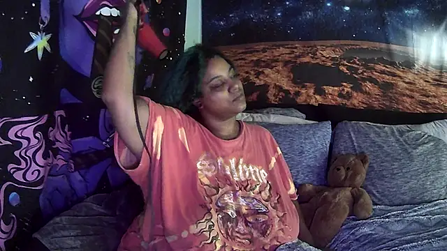 Snapshot of AutumnHart chatting on 01.03.25 AutumnHart online show from 01.03.25