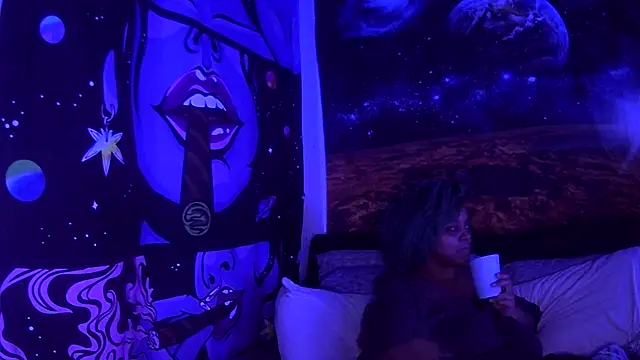 Snapshot of AutumnHart chatting on 01.09.25 AutumnHart online show from 01.09.25