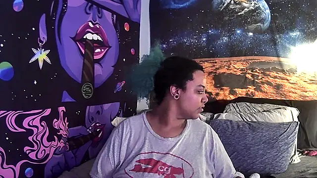 Snapshot of AutumnHart chatting on 01.12.25 AutumnHart online show from 01.12.25