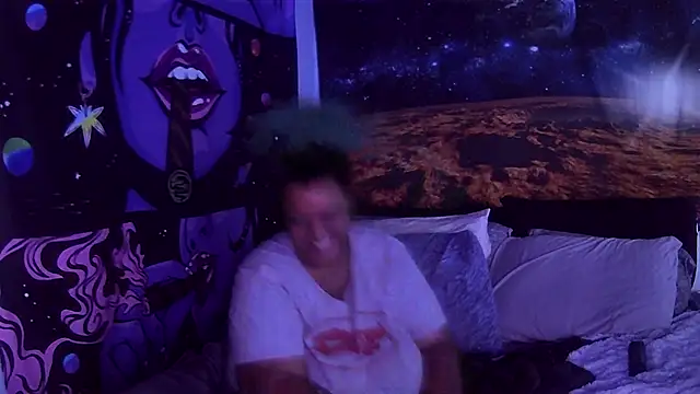 Snapshot of AutumnHart chatting on 01.23.25 AutumnHart online show from 01.23.25