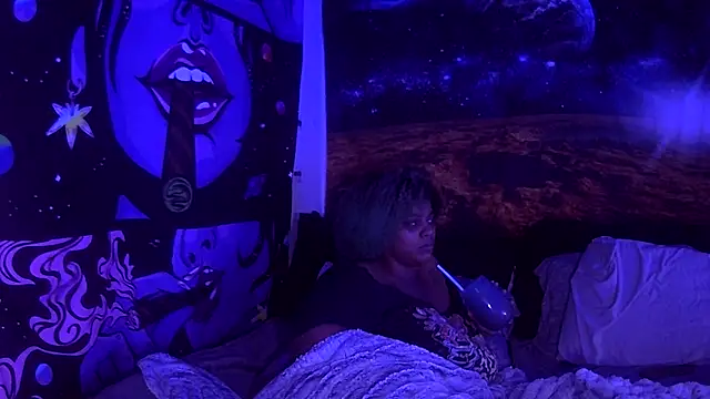 Snapshot of AutumnHart chatting on 02.09.25 AutumnHart online show from 02.09.25