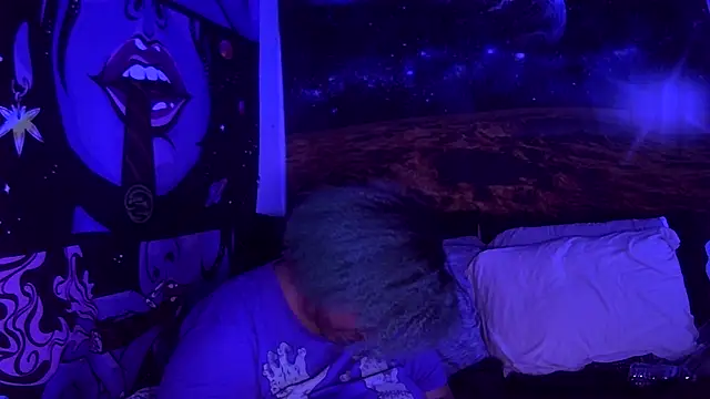 Snapshot of AutumnHart chatting on 02.10.25 AutumnHart online show from 02.10.25