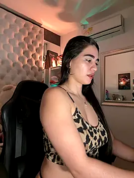 ZarahEvans online show from 09.18.25