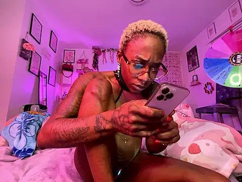 VixenCapri online show from 01.11.26