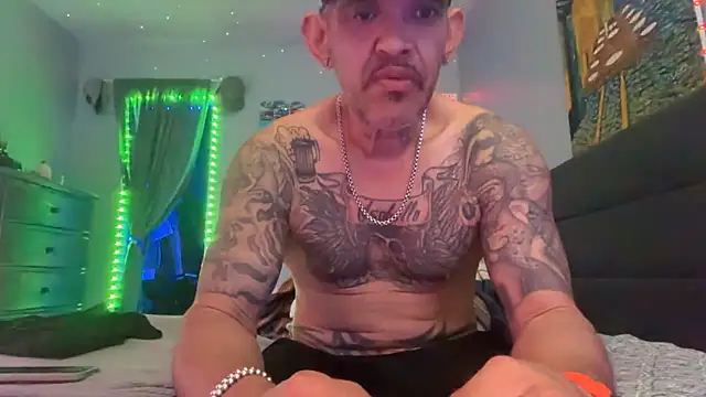 Snapshot of RoodoggXL chatting on 02.21.26 RoodoggXL online show from 02.21.26